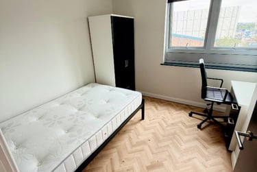 3 bed flat, 17 Arundel Gate, City centre, Sheffield, S12PN - Image 3