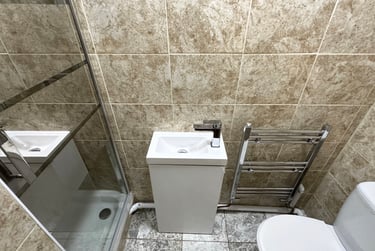 6 bed flat, Cranes Park Avenue, City Centre, Surbiton, KT58BX - Image 10