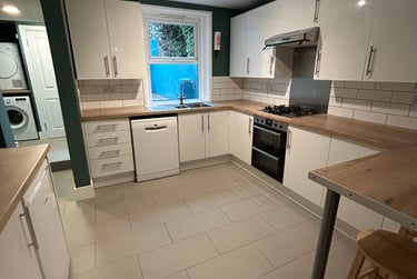 5 bed house, Park crescent road, Lewes road, Brighton, BN23HT - Image 1