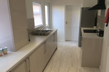 3 bed house, Kildare street, Near university, Middlesbrough, TS14RF - Image 1