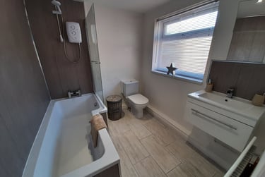 3 bed house, Kildare street, Near university, Middlesbrough, TS14RF - Image 2