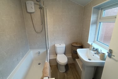 4 bed house, Crescent road, Near university, Middlesbrough, TS14QN - Image 2