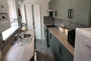 2 bed house, Palmer street, Near university, Middlesbrough, TS14DF - Image 2