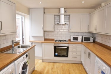 6 bed house, Chervil Close, Fallowfield, Manchester, M147DP - Image 4