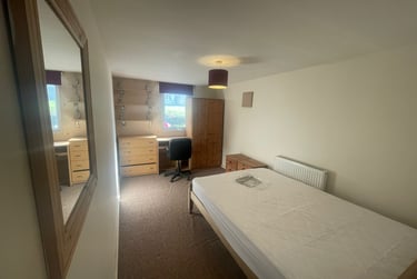 5 bed house, Barchester close, Cowley, Uxbridge, UB82JY - Image 6