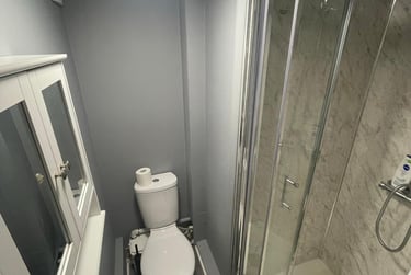 6 bed house, Barchester Close, Cowley, Uxbridge, UB82JY - Image 2