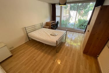 5 bed house, Barchester close, Cowley, Uxbridge, UB82JY - Image 8