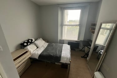 2 bed flat, Bayswater Road, University of plymouth, Plymouth, PL15BU - Image 1