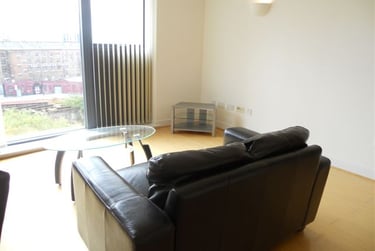 2 bed flat, New wakefield st, City centre, Manchester, M15NP - Image 2