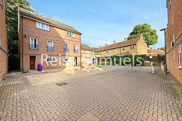 6 bed house, Ambassador Square, Isle of Dogs, London, E149UX - Image 1