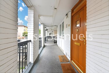 4 bed flat, Seyssel Street, Isle of Dogs, London, E143HZ - Image 2