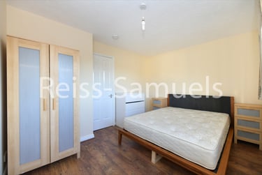 5 bed house, Cahir Street, Isle of Dogs, London, E143QR - Image 2