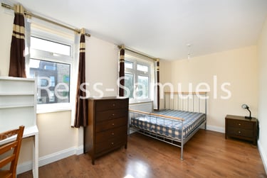 3 bed flat, Glengarnock Avenue, Isle of Dogs, London, E143BP - Image 10