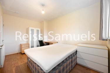 4 bed flat, Forsyth Gardens, Kennington, London, SE173NE - Image 12