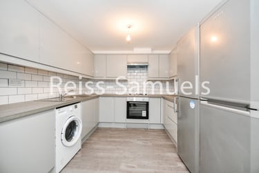 6 bed house, Lockesfield Place, Isle of Dogs, London, E143AH - Image 1