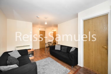 3 bed flat, Ambassador Square, Isle of Dogs, London, E149UX - Image 7