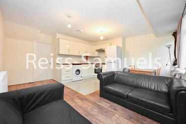 4 bed flat, Lorrimore Road, Kennington, London, SE173NA - Image 4