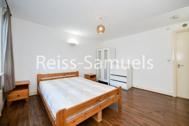 2 bed flat, Westferry Road, Canary Wharf, London, E148LS - Image 11