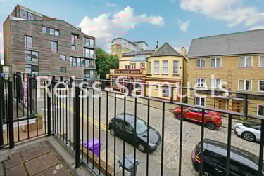 5 bed house, Ferry Street, Isle of Dogs, London, E143DT - Image 4