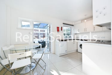 5 bed house, Ironmongers Place, Isle of Dogs, London, E149YD - Image 4
