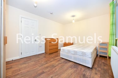 6 bed house, Ambassador Square, Isle of Dogs, London, E149UX - Image 11