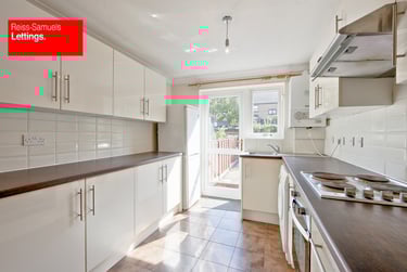 4 bed house, Manchester Road, Isle of Dogs, London, E143BE - Image 1