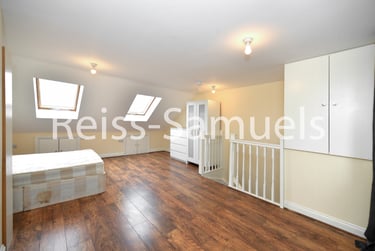 5 bed house, Ambassador Square, Isle of Dogs, London, E149UX - Image 1