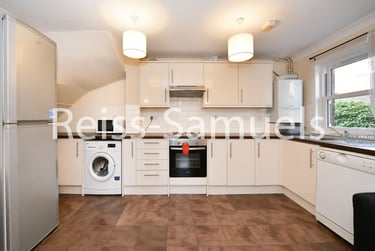 5 bed house, Lockesfield Place, Isle of Dogs, London, E143AH - Image 2