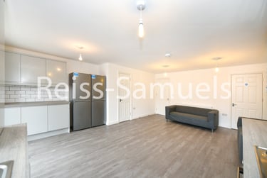 6 bed house, Lockesfield Place, Isle of Dogs, London, E143AJ - Image 4