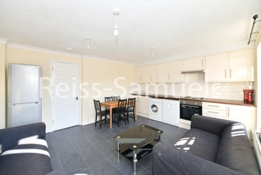 5 bed house, Cahir Street, Isle of Dogs, London, E143QR - Image 3
