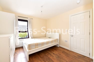 6 bed house, Manchester Road, Isle of Dogs, London, E143BE - Image 2