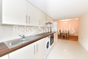 6 bed house, Manchester Road, Isle of Dogs, London, E143BE - Image 4