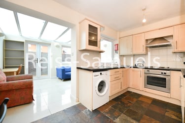 5 bed house, Ironmongers Place, Isle of Dogs, London, E149YD - Image 2