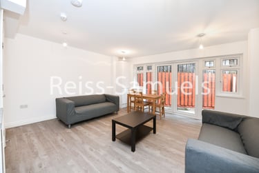 6 bed house, Ambassador Square, Isle of Dogs, London, E149UX - Image 2