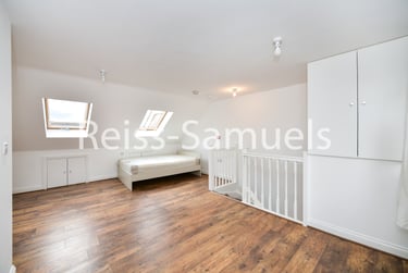 6 bed house, Ambassador Square, Isle of Dogs, London, E149UX - Image 1