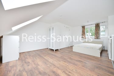 6 bed house, Ambassador Square, Isle of Dogs, London, E149UX - Image 1