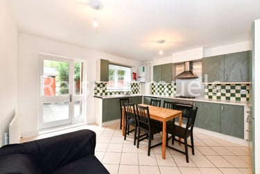 5 bed house, Ferry Street, Isle of Dogs, London, E143DT - Image 4