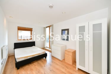 3 bed flat, Newton Place, Isle of Dogs, London, E143TT - Image 12