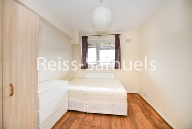 4 bed flat, Olney Road, Kennington, London, SE173HU - Image 1