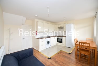 4 bed flat, Olney Road, Kennington, London, SE173HU - Image 3