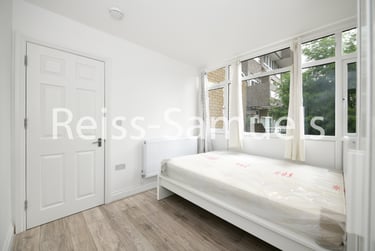 4 bed house, Whitebeam Close, Stockwell, London, SW90EG - Image 7