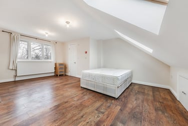 6 bed house, Ambassador Square, Isle of Dogs, London, E149UX - Image 2