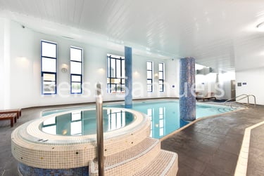 6 bed house, Cyclops Mews, Isle of Dogs, London, E143UA - Image 2