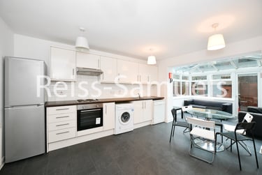 5 bed house, Ferry Street, Isle of Dogs, London, E143DT - Image 1