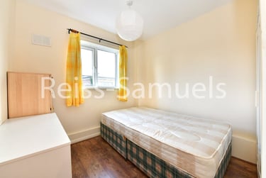 3 bed flat, Ambassador Square, Isle of Dogs, London, E149UX - Image 8