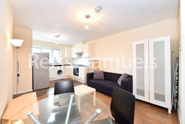 3 bed flat, Ambassador Square, Isle of Dogs, London, E149UX - Image 13