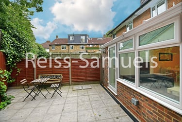 5 bed house, Ambassador Square, Isle of Dogs, London, E149UX - Image 2