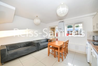 5 bed house, Ferry Street, Isle of Dogs, London, E143DT - Image 1