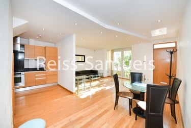 2 bed flat, Westferry Road, Isle of Dogs, London, E143RS - Image 1