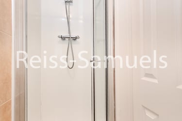 4 bed flat, Forsyth Gardens, Kennington, London, SE173NE - Image 13